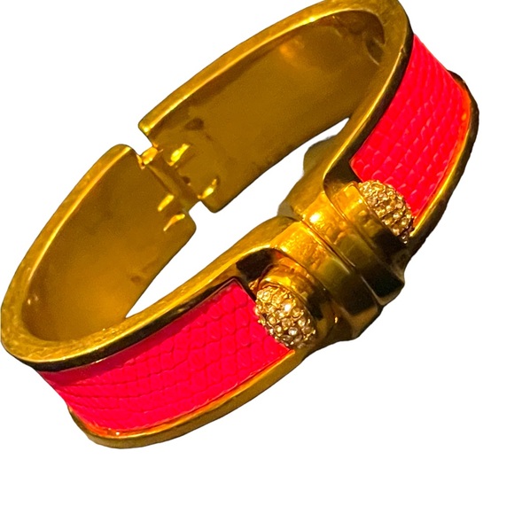 Kara Ross pink leather rhinstone gold finsh magnetic bangle - Picture 8 of 11